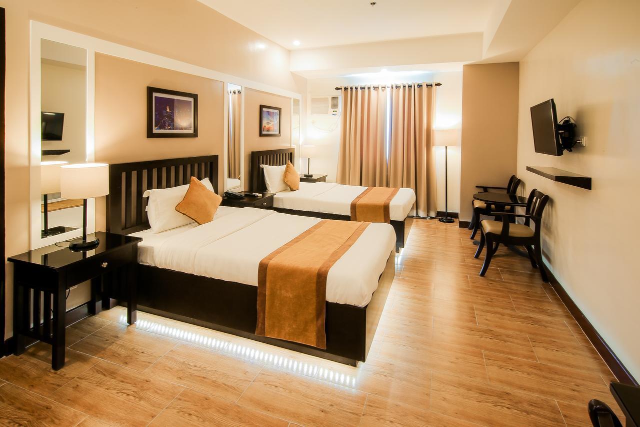 Prime City Resort Hotel Angeles Exterior foto
